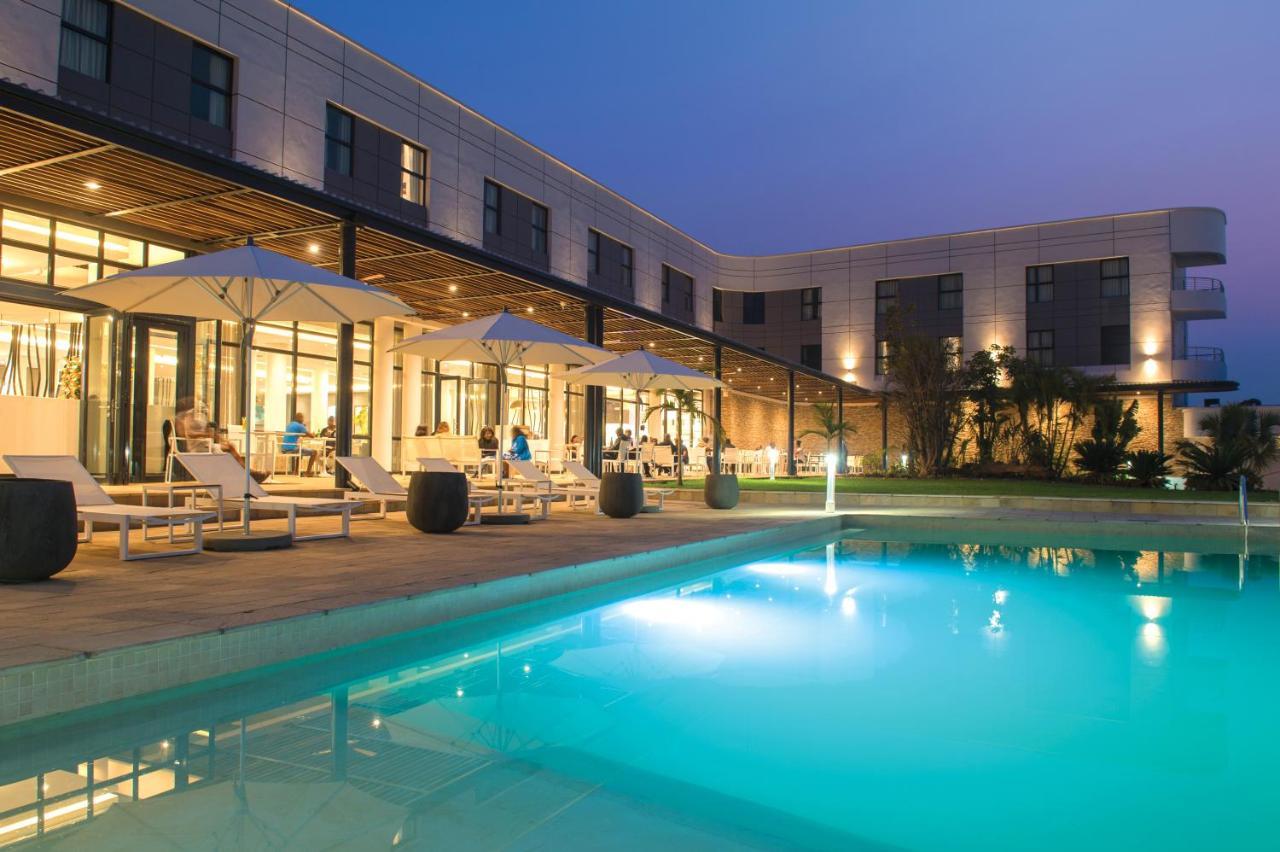 Garden Court Kitwe Hotel Kültér fotó